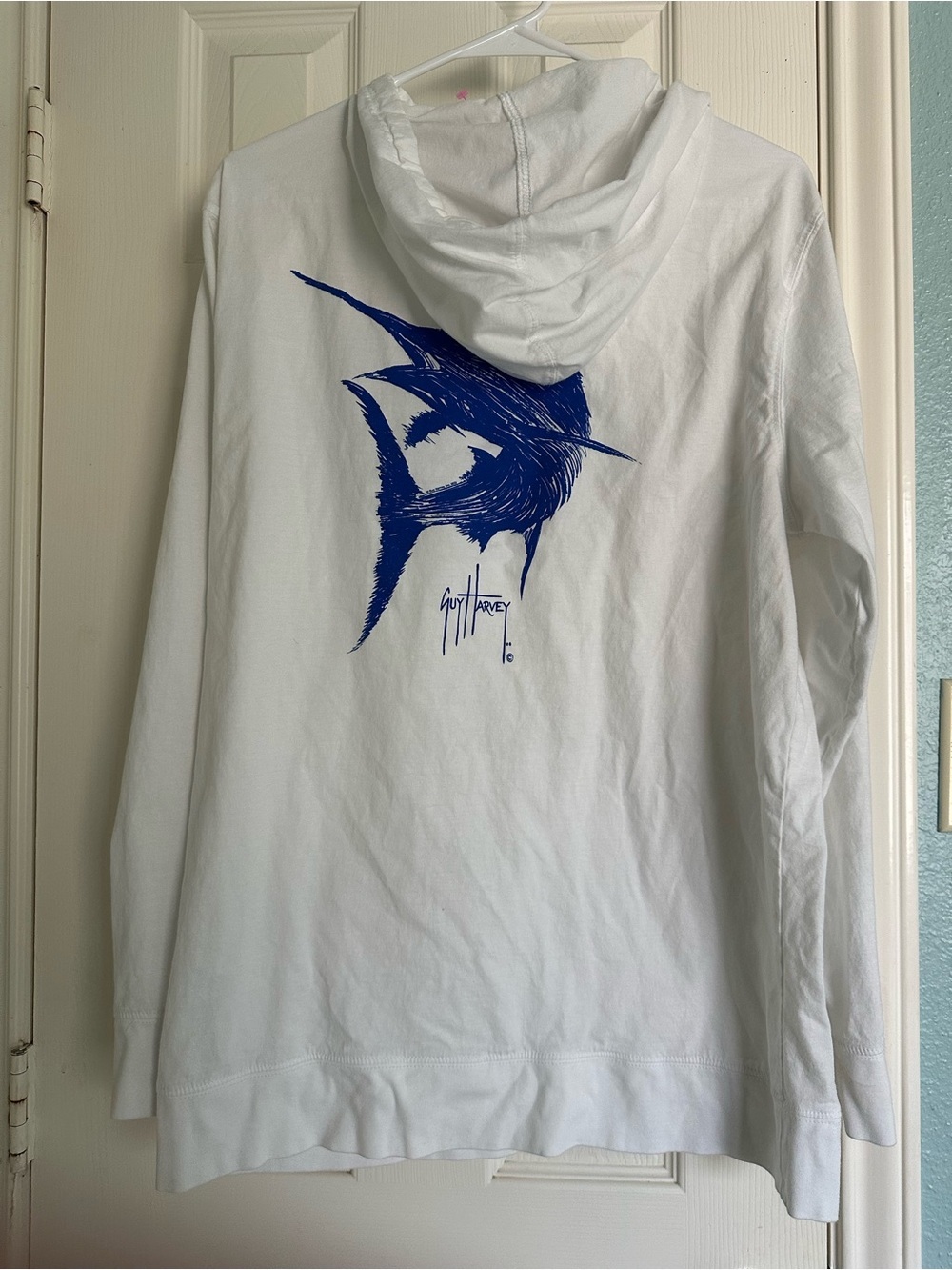 white Guy Harvey hooded T-Shirt large blue sailfish graphic on the back XL